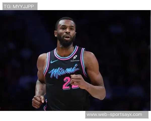 维金斯半场表现出色6中4砍下11分助攻与抢断均有贡献 维金斯半场表现出色6中4砍下11分助攻与抢断均有贡献