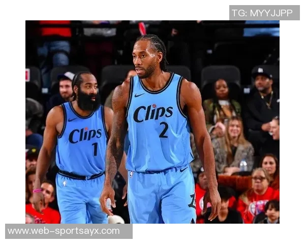 莱昂纳德重返赛场快船官方宣布他结束连续缺席的十场比赛 莱昂纳德重返赛场快船官方宣布他结束连续缺席的十场比赛